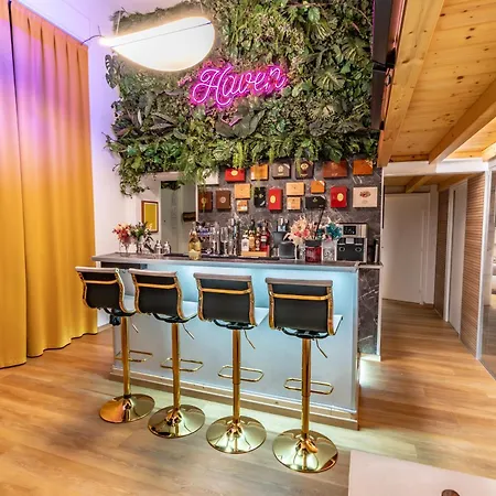 Luxe & Haven - Jacuzzi, Sauna, Steam, Private Parking Appartement *