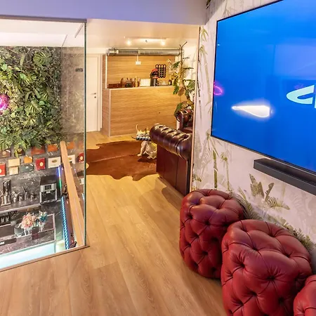 Luxe & Haven - Jacuzzi, Sauna, Steam, Private Parking Apartamento Como