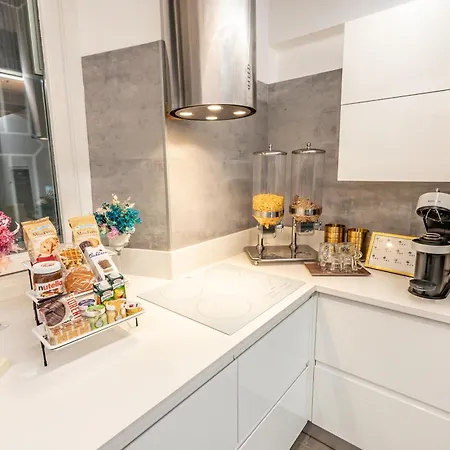 Apartamento Luxe & Haven - Jacuzzi, Sauna, Steam, Private Parking Como