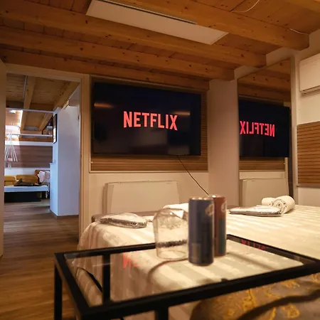 Haven Loft - Private Spa, Parking & Jacuzzi Apartment Como