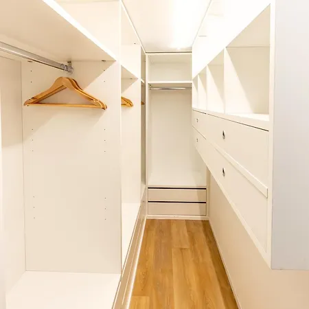 Apartment Haven Loft - Private Spa, Parking & Jacuzzi *