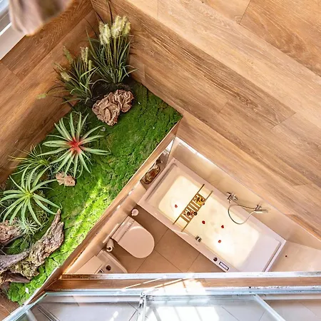 Apartment Haven Loft - Private Spa, Parking & Jacuzzi