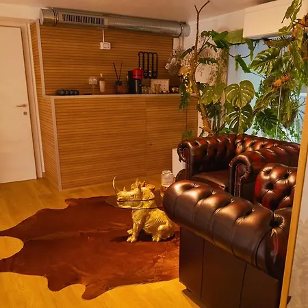 Apartment Haven Loft - Private Spa, Parking & Jacuzzi Como