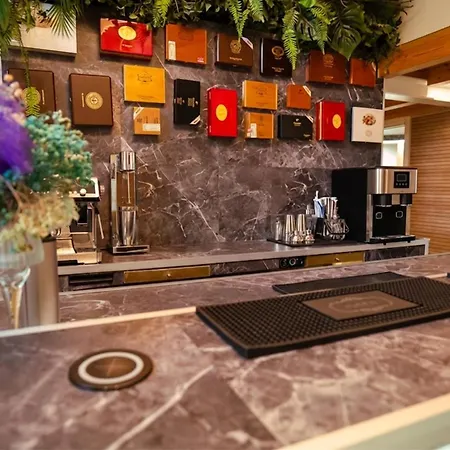 Haven Loft - Private Spa, Parking & Jacuzzi Комо