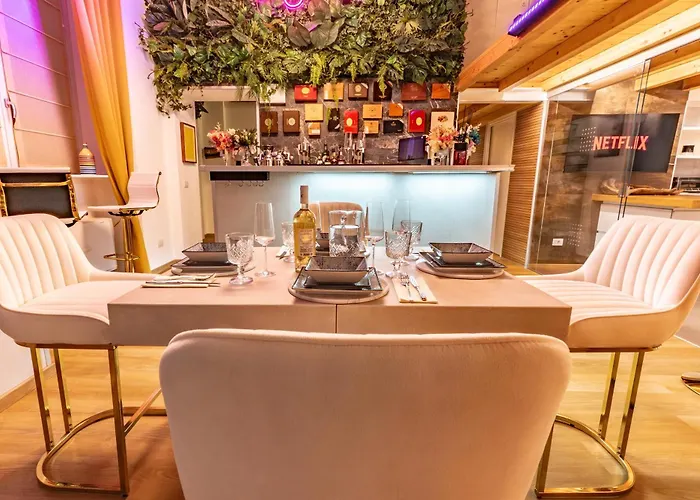 Luxe & Haven - Jacuzzi, Sauna, Steam, Private Parking Apartment Como