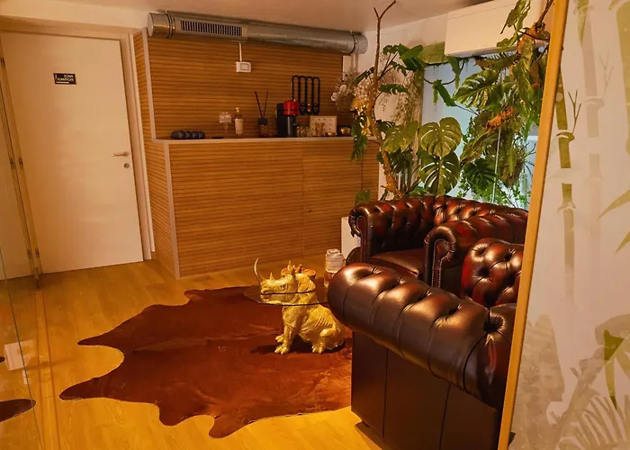 Apartment Luxe & Haven - Jacuzzi, Sauna, Steam, Private Parking Como