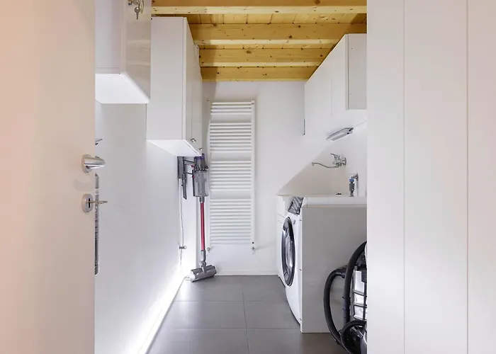 Haven Loft - Private Spa, Parking & Jacuzzi * コモ