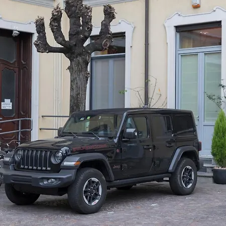 Luxe & Haven - Jacuzzi, Sauna, Steam, Private Parking كومو