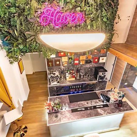 شقة Luxe & Haven - Jacuzzi, Sauna, Steam, Private Parking كومو