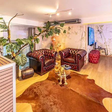 شقة Luxe & Haven - Jacuzzi, Sauna, Steam, Private Parking كومو