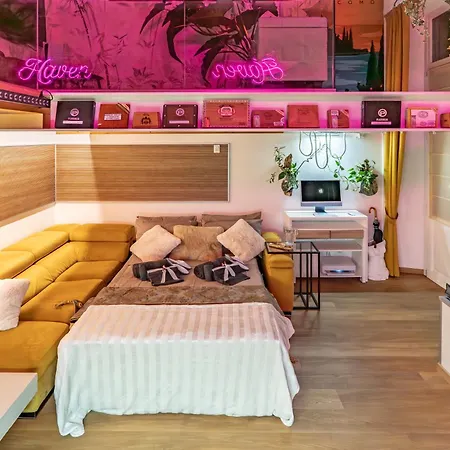 شقة Luxe & Haven - Jacuzzi, Sauna, Steam, Private Parking كومو