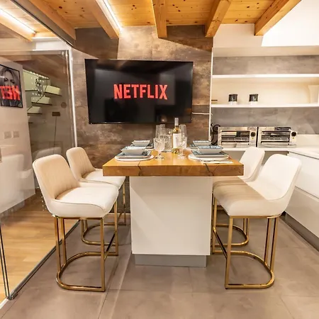 Luxe & Haven - Jacuzzi, Sauna, Steam, Private Parking * كومو