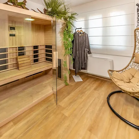 شقة Luxe & Haven - Jacuzzi, Sauna, Steam, Private Parking كومو