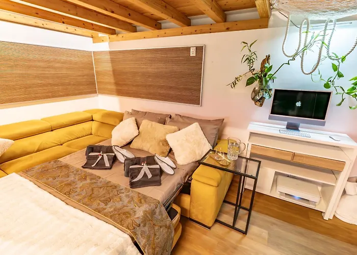 Luxe & Haven - Jacuzzi, Sauna, Steam, Private Parking