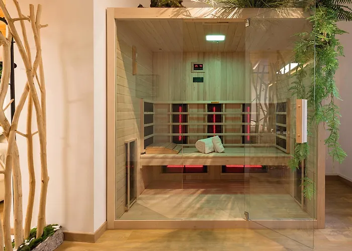 Haven Loft - Private Spa, Parking & Jacuzzi *