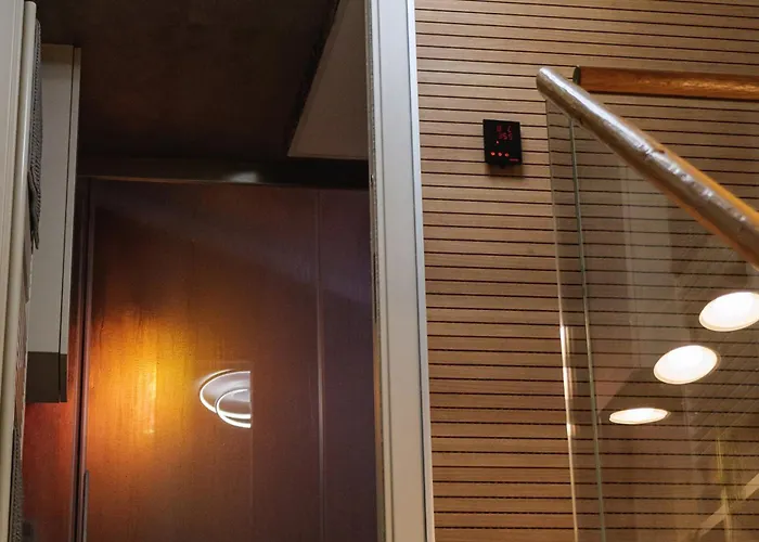 Luxe & Haven - Jacuzzi, Sauna, Steam, Private Parking