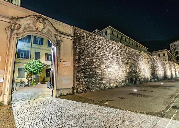 Luxe & Haven - Jacuzzi, Sauna, Steam, Private Parking