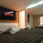 Haven Loft - Private Spa, Parking & Jacuzzi Apartment Como